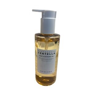 SKIN1004 Madagascar Centella Light Cleansing Oil 200ml Makeup Remover K-Beauty
